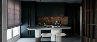 Penang_Tamarind_wallcovering_wallcoverings_Amber_Road_Felix_Forest_A-Gentlemans-Residence-in-the-Sky-Sydney-Apartment-by-Amber-Road-Yellowtrace-07_0